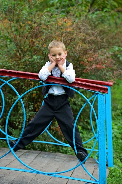 Photo session of boy in a municipal park — Stock Photo, Image
