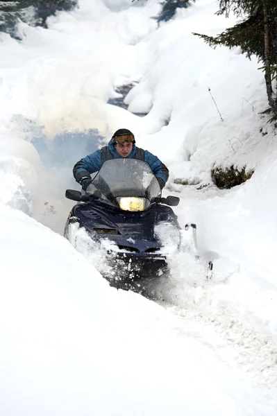 Motos de nieve — Foto de Stock