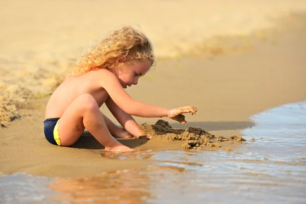Chica en el mar — Foto de Stock