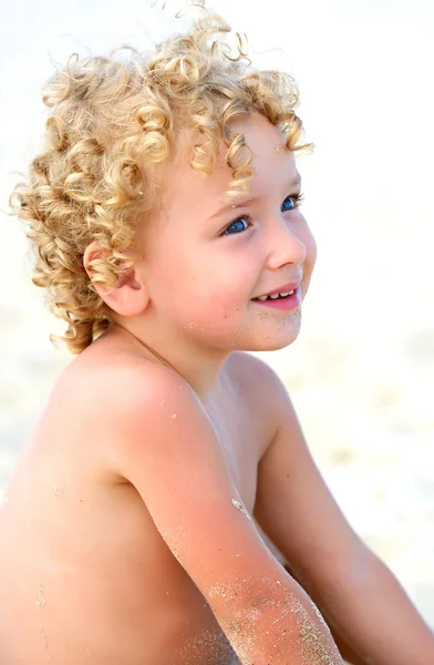 Blond chłopiec — Zdjęcie stockowe