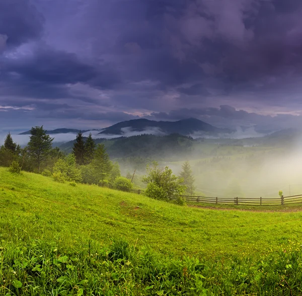 Evening landscape in the mountains. Ukraine. — Stock Photo, Image