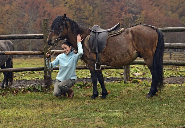 Horseback riding in the mountains — Stock Photo, Image