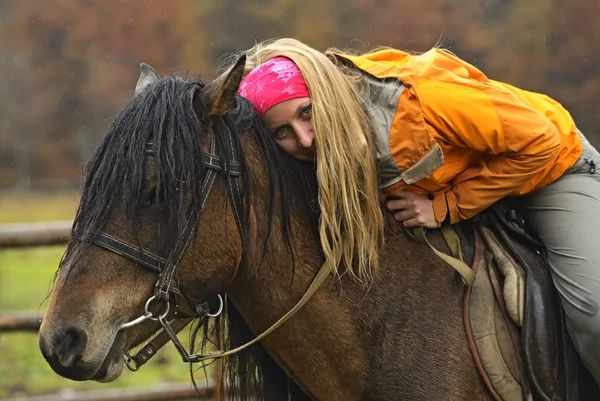 Horseback riding in the mountains — Stock Photo, Image