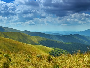 Bu sırt yaz aylarında seyahat etmek.