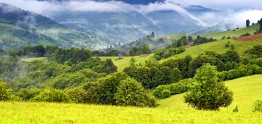 ilkbaharda dağ sırtlar seyahat