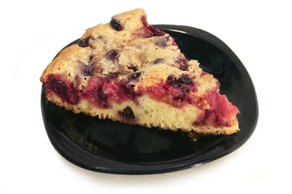 Bir dilim vişneli turta.
