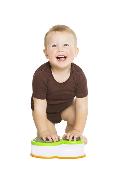 Boldog kis fiú baba feltérképezését és felnézett. mosolygó gyerek elszigetelt fehér háttér — Stock Fotó