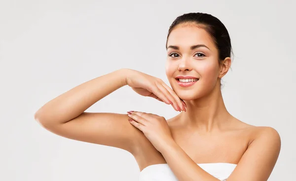Woman Body Face Skin Care Cosmetics Women Shoulder Hand Massage — Stock Photo, Image