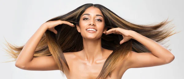 Hair Beauty Model Brunette Woman Straight Long Hairstyle Flying Wind — Fotografia de Stock