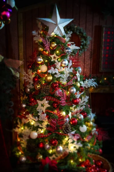 Christmas Tree Red Gold Other Christmas Ornaments — Stock Photo, Image