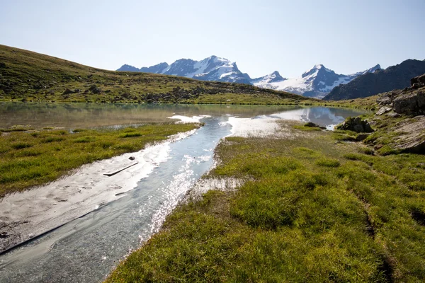 Lake Plan Borgno, Valsavaranche. — Stockfoto