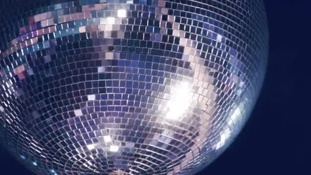 Disco mirror ball — Stockvideo