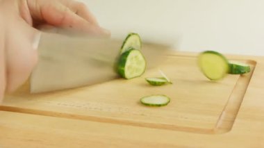 adam kesim salatalık