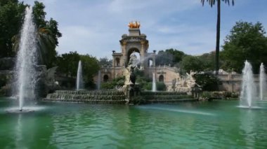 Çeşme basamaklı Barcelona, İspanya