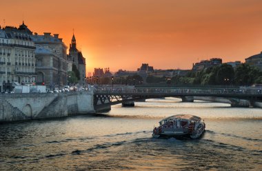 Seine.