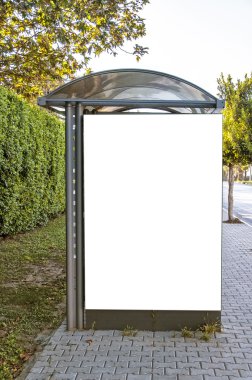 otobüs sığınak içinde yan