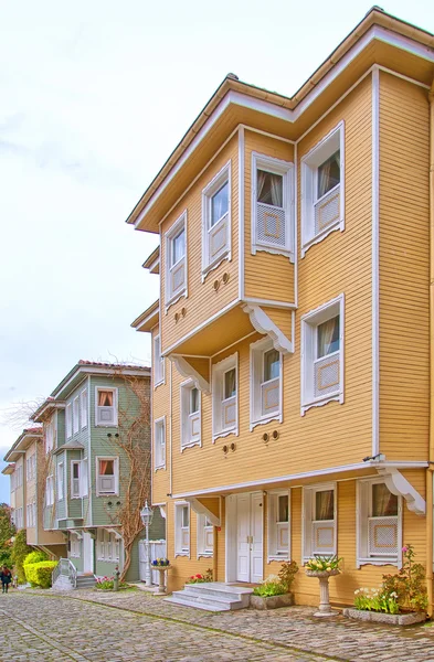 Istanbul wooden houses 02 — Stock Photo, Image