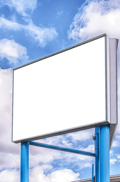 Небо высокий Billboard — стоковое фото