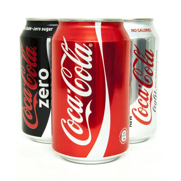 Varie lattine di Cola di Coca Cola 0,33l — Foto Stock