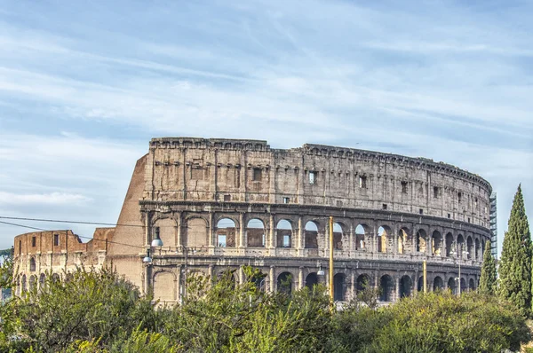 Koloseum Řím z oblasti parku domus aurea — Stock fotografie