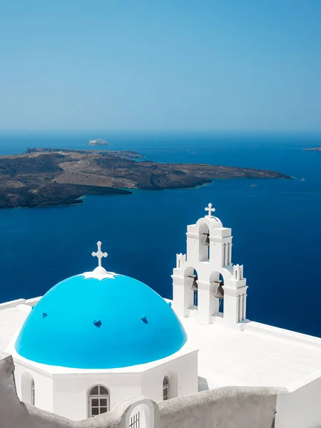 Tři Zvony Kostela Fira Jedním Nejznámějších Fotografovaných Kostelů Santorini Světě — Stock fotografie