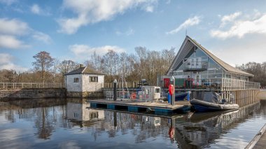 BALLOCH, SCOTLAND - 01 Mart 2022 Lomond Gölü Balloch Limanı