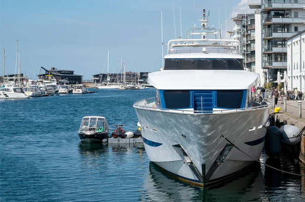 Helsingborg Svédország Április 2022 Luxus Jachtok Északi Kikötő Vízpartján Helsingborg — Stock Fotó