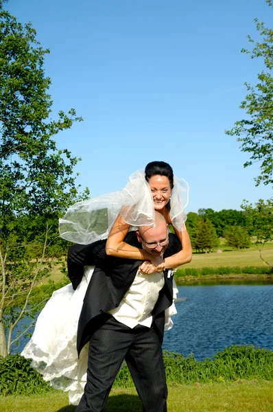 Novia y novio — Foto de Stock