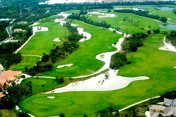 Vista elevevada do campo de golfe Fotografias De Stock Royalty-Free