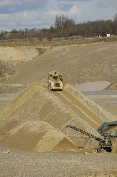 Yellow Wheel Loader Working Gravel Pit — Stock Photo, Image