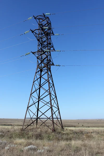 Pilón eléctrico de alto voltaje —  Fotos de Stock