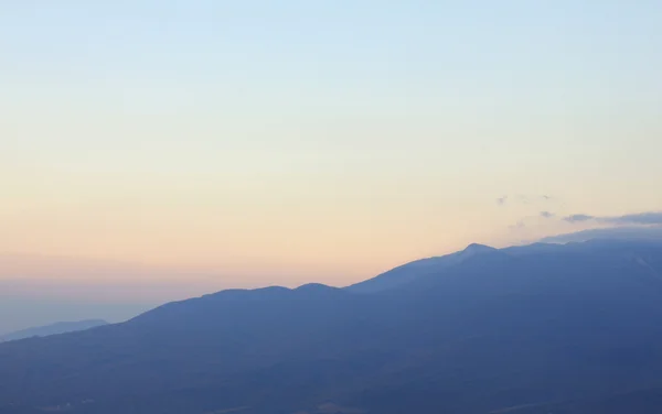 Montañas antes del amanecer — Foto de Stock