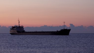 sunrise adlı yük gemisi