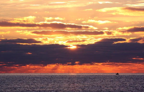 Zonsopgang in zee — Stockfoto