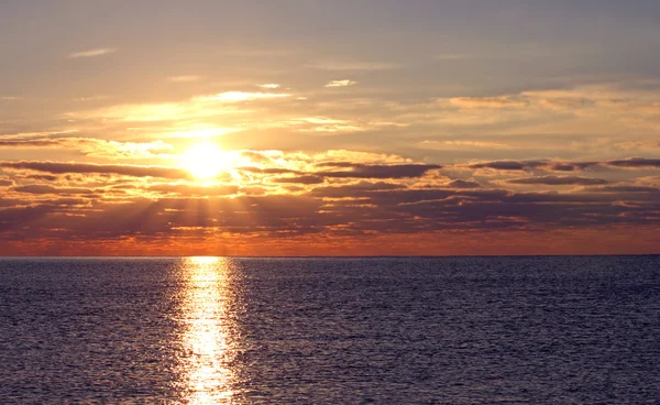 Zonsopgang in zee — Stockfoto