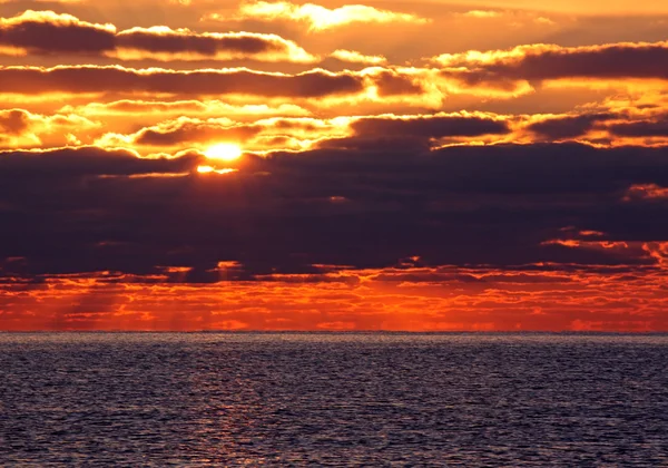 Sunrise in sea — Stock Photo, Image