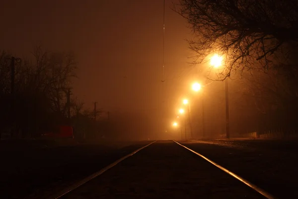 Szyn tramwajowych w nocy — Zdjęcie stockowe