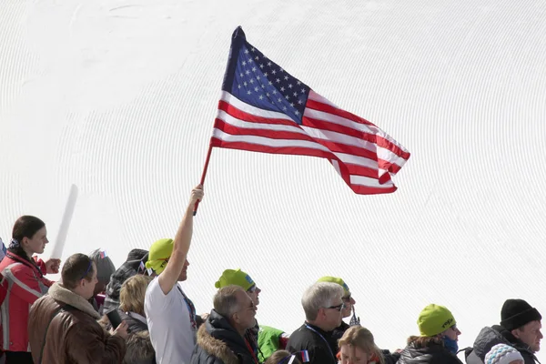 Spectators during Men's Cross-country 50km mass start