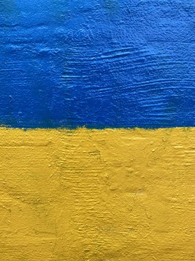 Ukrayna 'nın yanında durun: Duvara Ukrayna ulusal bayrağı çizildi