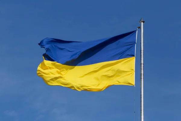 Close Ukrainian Flag Flagpole Blue Sky — Stock Photo, Image