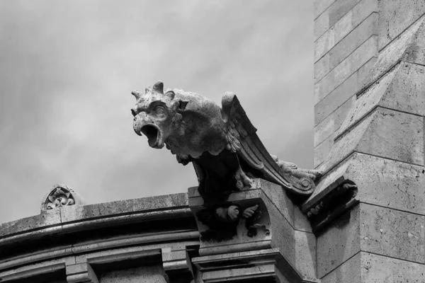 Close Gargoyle Basilica Sacred Heart Paris — Foto de Stock