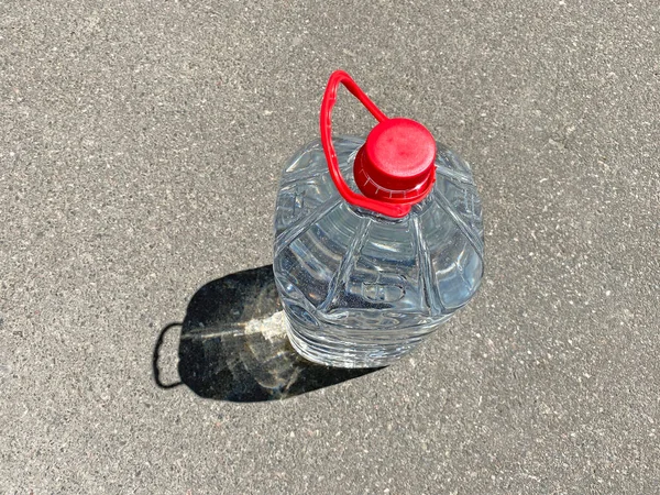 Bottle Clean Water Standing Asphalt Sunlight —  Fotos de Stock