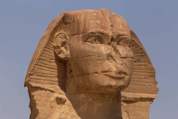 Close Head Sphinx Giza Blue Sky — Zdjęcie stockowe