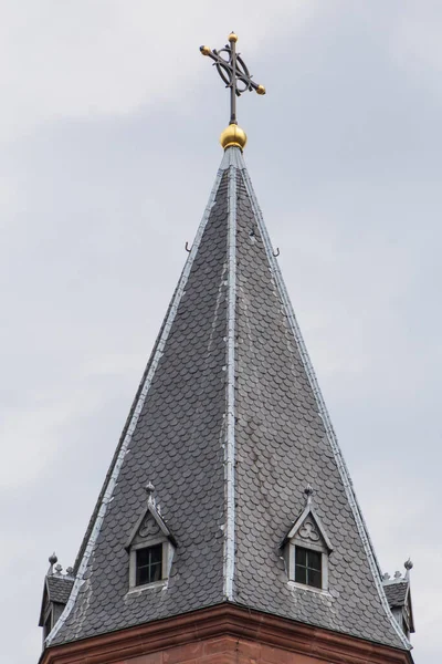 Σταυρός Στον Πύργο Του Mainz Cathedral Στο Mainz Γερμανία — Φωτογραφία Αρχείου