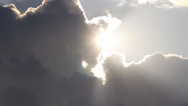 Soleil et nuages — Video