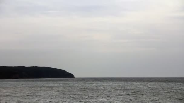 海の水平線上の岬 — ストック動画