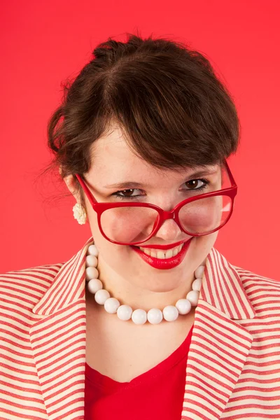 Mujer joven en rojo — Foto de Stock