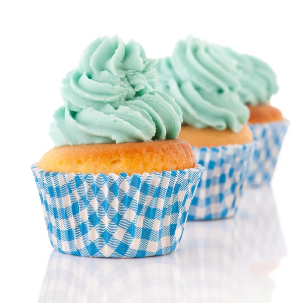 绿色和蓝色的纸杯蛋糕 — 图库照片
