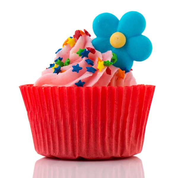 赤とピンクのカラフルな単一カップケーキ — ストック写真