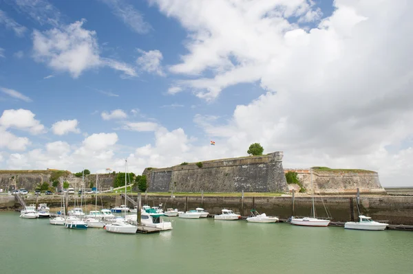 Mussla båtar i franska oleron — Stockfoto